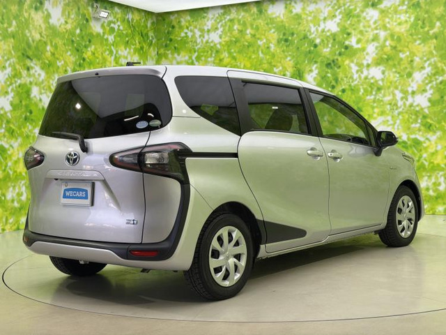 シエンタハイブリッド 1.5 G クエロ