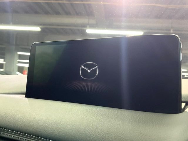 �y10.25�C���`�}�c�_�R�l�N�g�z�ԓ��̕��͋C�Ƀ}�b�`������^�f�B�X�v���C�B�X�}�z�ڑ��ł̃i�r�g�p��Bluetooth�Đ����A�l�X�ȋ@�\���y���߂܂��B�����I�ȃ_�C�������삪�\�ŁA�g��������ǍD�ł��B