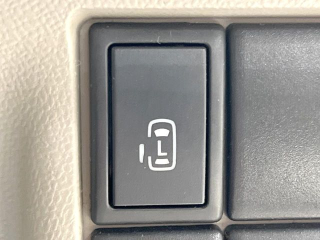 �y�p���[�X���C�h�h�A�z�X�}�[�g�L�[��^�]�Ȃ̃X�C�b�`�ŃX���C�h�h�A�̊J���\���d��������͂����ăh�A���J����K�v�������A���������q�l�ł��A�d���ו��������Ă��鎞�����N�ɊJ���߂ł��܂���