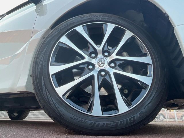 �y18�C���`�A���~�z�C�[���z�O�ςɃ}�b�`�����A���~�z�C�[���𑕒����Ă���܂��B�e��A���~�z�C�[����A�X�^�b�h���X�^�C�����戵�����Ă���܂��B���񂲑��k����������