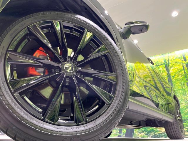 �y����20�C���`�A���~�z�C�[���z�O�ςɃ}�b�`���������A���~�z�C�[���𑕒����Ă���܂��B�e��ЊO�A���~�z�C�[����A�X�^�b�h���X�^�C�����戵�����Ă���܂��B���񂲑��k����������