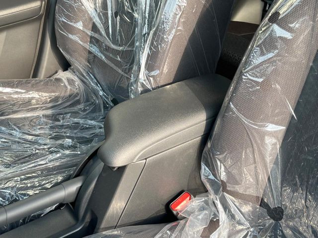 �y�A�[�����X�g�z�^�]���̐g�̂̕��S���y�����Ă����A�[�����X�g�𑕔���