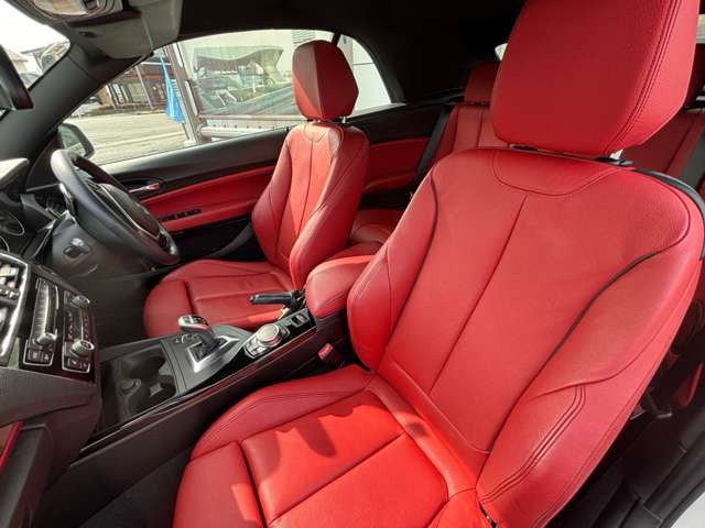 2シリーズカブリオレ220i Mスポーツ