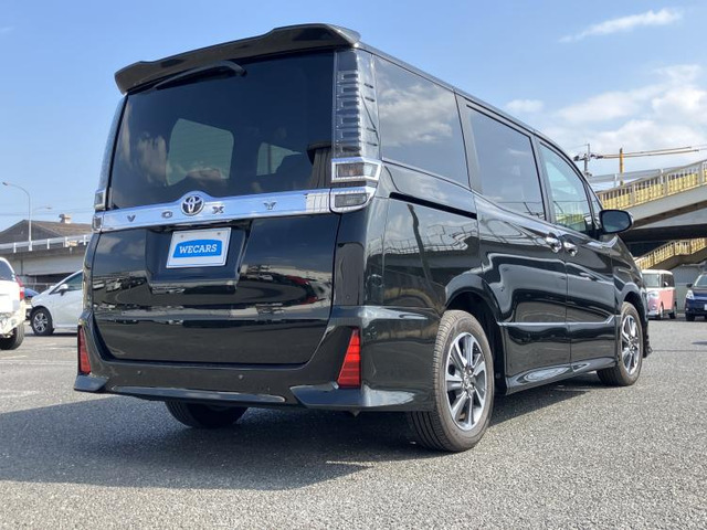 ヴォクシー2.0 ZS 煌III