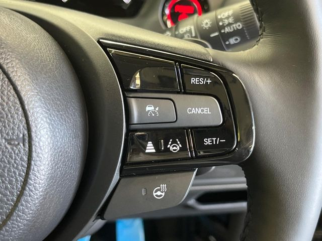 �y�A�_�v�e�B�u�N���[�Y�R���g���[���z�������H�ł̒��������s���y��!!�����ő��x��ۂN���[�Y�R���g���[�����A�Փˌy���V�X�e���ƘA�g���A�O���̎ԗ������m���ĎԊԂ�ۂ悤�ɑ��x���߂��Ă���܂�!!