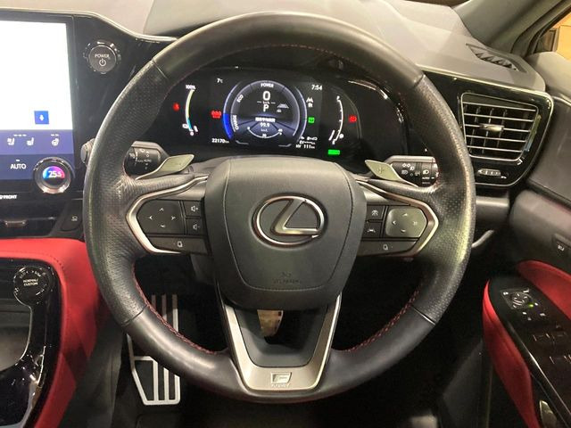 �y�����v�����X�e�A�����O�z�㎿�Ȋv���g�p���邱�ƂŁA��ɂ����������݂ƂĂ��^�]���₷���n���h���ł���