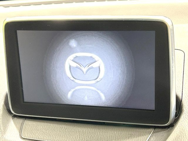 �y�����i�r�z�l�C�̏����i�r�𑕔����Ă���܂��B�i�r�̎g���₷���͂������A�I�[�f�B�I�@�\���[��!�L�����v�◷�s�͂������A�ʋ΂┃�����ȂǕ��i�̃h���C�u���y�����Ȃ�͂���