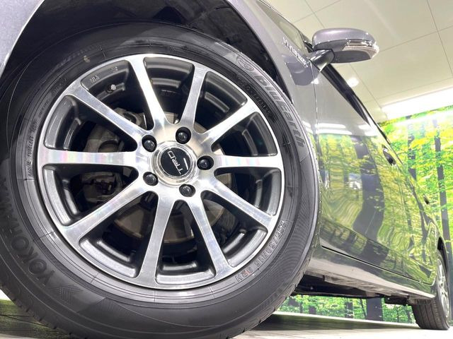 �y����16�C���`�A���~�z�C�[���z�O�ςɃ}�b�`���������A���~�z�C�[���𑕒����Ă���܂��B�e��ЊO�A���~�z�C�[����A�X�^�b�h���X�^�C�����戵�����Ă���܂��B���񂲑��k����������