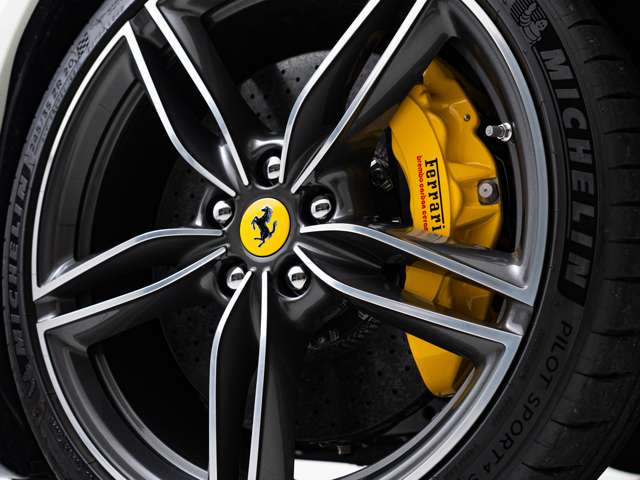 ローマスパイダーF1 DCT