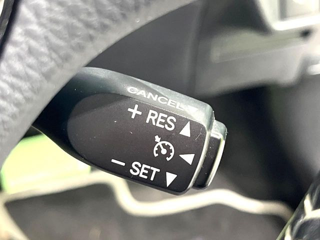 �y�N���[�Y�R���g���[���z�������H�����N���N���s�B�A�N�Z���𗣂��Ă���葬�x�ő��s���ł��A�������^�]���̕��S���y��!�����E�������ȒP�ȃX�C�b�`����Œ����ł��܂��B