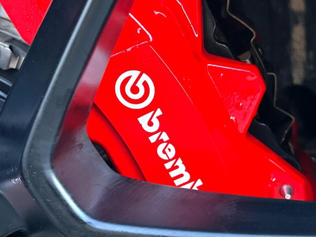 �y�u�����{���L�����p�[�z�n�C�p���[�ԗ��ɂ͋��͂ȃu���[�L���K�{!���E�̃X�[�p�[�J�[�ɂ��̗p�����C�^���A�̍������[�J�[�u�u�����{�v�𑕒�!�F�N�₩�ȃL�����p�[���X�|�[�e�B�Ȉ�ۂ��������Ă܂���