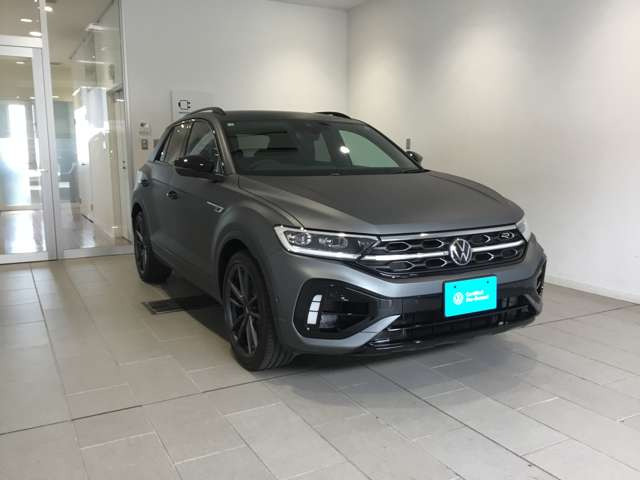 T-RocR ブラック スタイル パフォーマンス 4WD