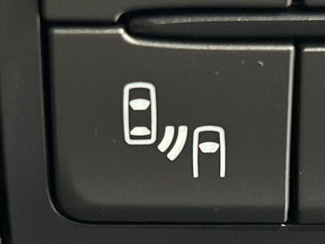 �y�u���C���h�X�|�b�g���j�^�����O�z���s���A�h�A�~���[�̎��p�ɂȂ�₷���ӏ��Ɍ㑱�Ԃ��ڋ߂���ƃT�C�h�~���[�t�߂Ɍx����\���A�h���C�o�[�ɒ��ӊ��N�����Ă���܂��B