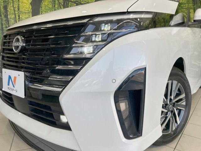 �yLED�w�b�h���C�g�z���V����ԑ��s�����ǍD�Ȏ��E���m�ۂ����S���ĉ^�]�ł��鍂�P�xLED�w�b�h���C�g�𑕔�!�_�����x�������A����d�͂��}�����Ă��܂��B