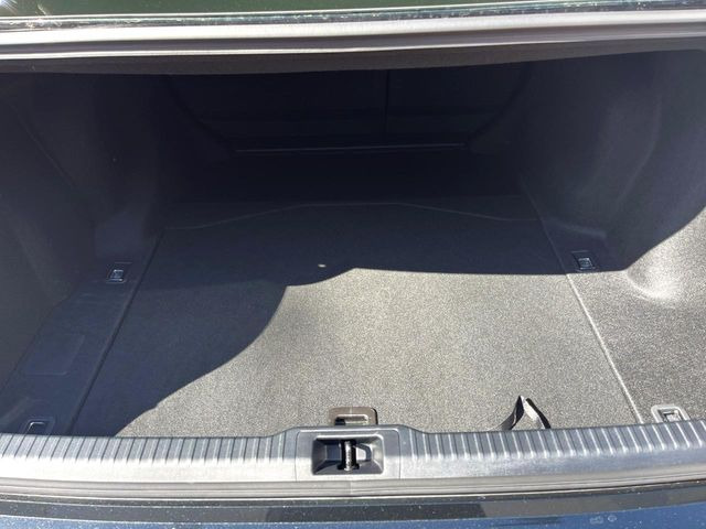 ���i�̂���������ʋ΁A���}���ɏ\���ȉ׎��X�y�[�X���m�ۂ��Ă���܂��B