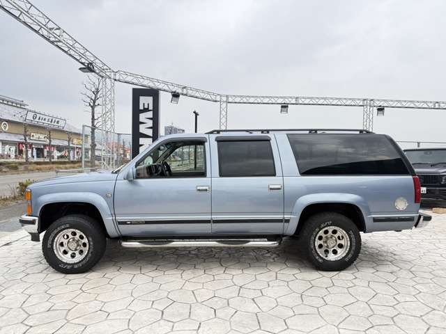 サバーバン1500 LT 5.7 V8 4WD