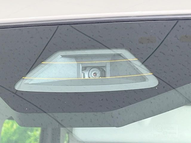 �y�X�Y�L �Z�[�t�e�B�T�|�[�g�z���s���ɑO���̎ԗ�����F�����A�Փ˂������Ȏ��͌x��ƃu���[�L�ŏՓˉ���Ɣ�Q�y�����A�V�X�g�B�����S�Ƀh���C�u�����y���݂��������܂��B