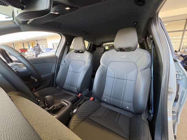 ���ȓV��ƃV�[�g�̉摜�ł��B