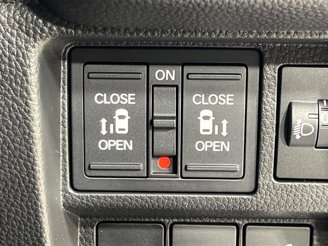 �y�����p���[�X���C�h�h�A�z�X�}�[�g�L�[��^�]�Ȃ̃X�C�b�`�Ō�ȗ����X���C�h�h�A�̊J���\���d��������͂����ăh�A���J����K�v�������A�����Ȃ��q�l�ł��ȒP�ɊJ���߂ł����K�ł���