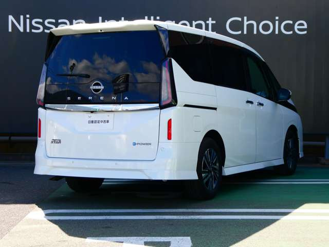 セレナ1.4 e-POWER ハイウェイスターV