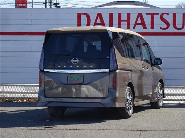 セレナ1.4 e-4ORCE ハイウェイスターV 4WD