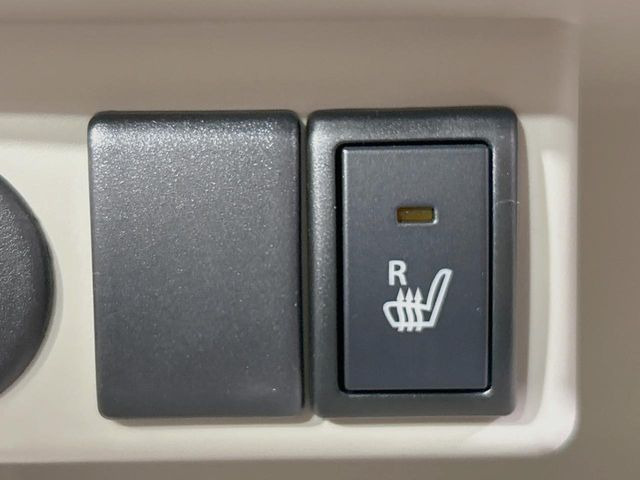 �y�V�[�g�q�[�^�[�z�������ɏd�󂷂�V�[�g�q�[�^�[!�G�A�R����葁�����܂��Ă����̂Ŋ�����̐l�����S�ł��ˁ�G�A�R���̉����͊������邩����A�Ƃ������ɂ����������߂ł��B