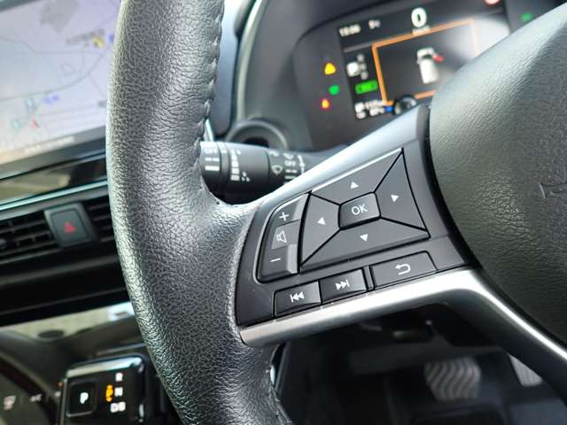 ���X�e�A�����O�X�C�b�`�ŏ����i�r�̑��삪�ȒP!!��