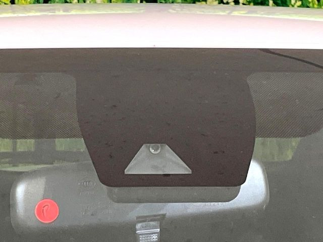 �y�v���N���b�V���Z�[�t�e�B�z�O���̎ԗ��������m���A�Փ˂������Ȏ��͌x��Œ��ӂ𑣂��A�u���[�L�𓥂ޗ͂��T�|�[�g�B�u���[�L�𓥂߂Ȃ������ꍇ�͏Փ˔�Q�y���u���[�L���쓮�A�Փˉ�����T�|�[�g���܂��B