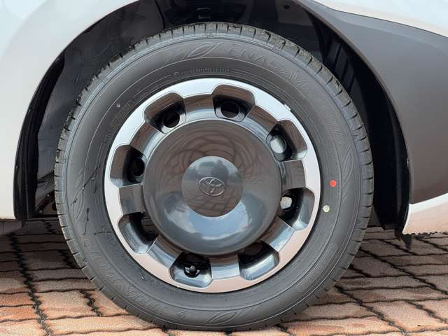 ���W����ɂ͍��i���̒��ÎԂ�V�Ԃ��������ł����W���䐔100��̑�^�W����֐��񂲗��X����������