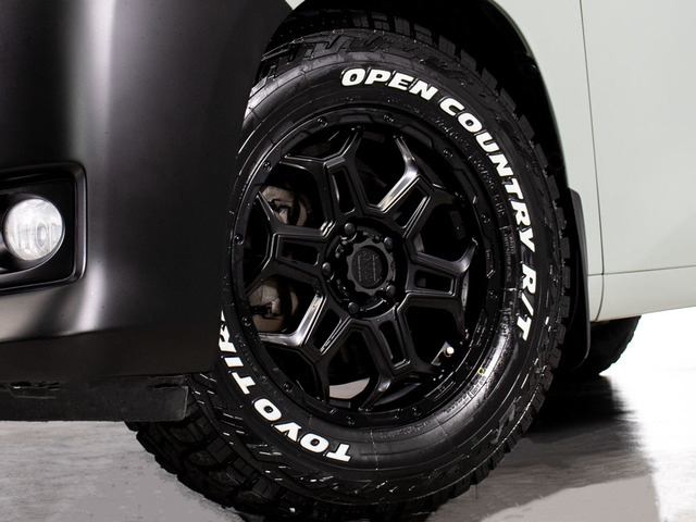 ���e�탁�f�B�A�Ή���CD&DVD�͂������Bluetooth�ŃX�}�z�����ڑ��\!