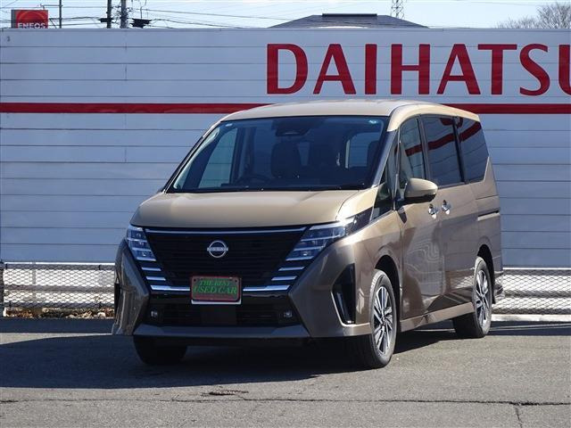 セレナ1.4 e-4ORCE ハイウェイスターV 4WD