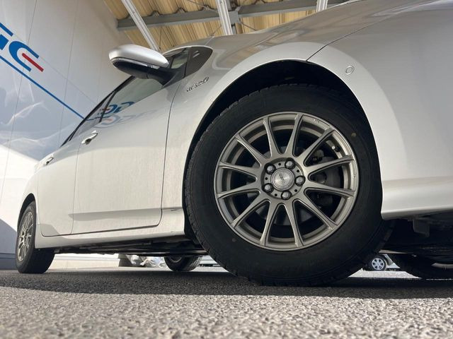 �y15�C���`�A���~�z�C�[���z�O�ςɃ}�b�`�����A���~�z�C�[���𑕒����Ă���܂��B�e��A���~�z�C�[����A�X�^�b�h���X�^�C�����戵�����Ă���܂��B���񂲑��k����������