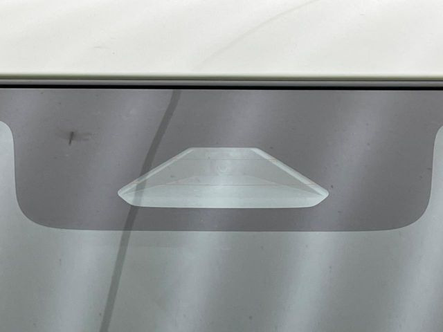 �y�X�Y�L �Z�[�t�e�B�T�|�[�g�z���s���ɑO���̎ԗ�����F�����A�Փ˂������Ȏ��͌x��ƃu���[�L�ŏՓˉ���Ɣ�Q�y�����A�V�X�g�B�����S�Ƀh���C�u�����y���݂��������܂��B