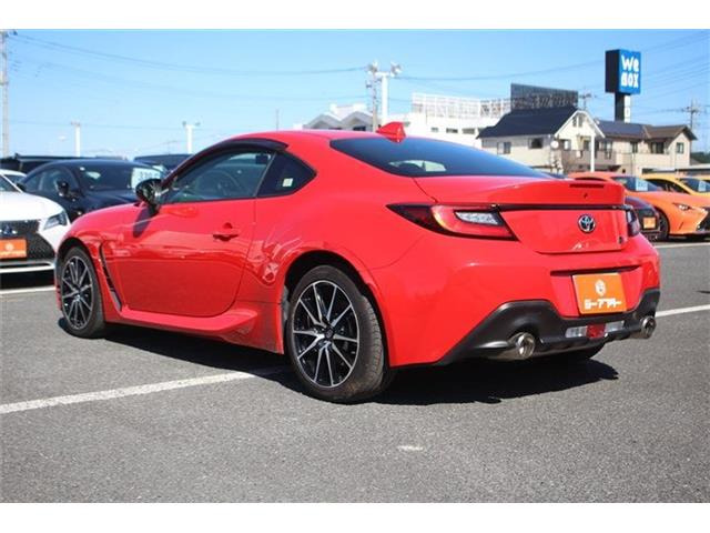 ���Ǝҗl�ւ̔̔��͂��f�肳���Ă��������܂��B �Ԍ������ԗ��̏ꍇ�́A�Ԍ����擾�������x�������z�ŕ\�����Ă���܂��B