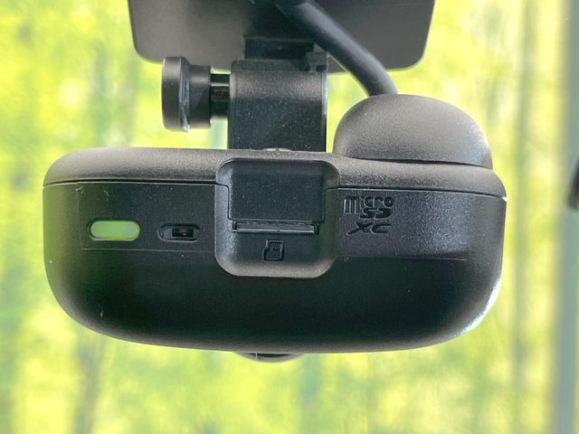 �y�h���C�u���R�[�_�[�z�h���C�u���R�[�_�[����!���s���͂������A������^�]�⎖�̂ɑ��������ہA�f���ŋL�^���A����̃��X�N�ɔ����܂��B���L�^�pSD�J�[�h�͂��q�l�����g�ł��������������K�v������܂��B