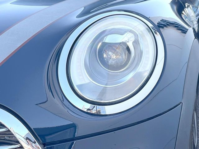 ��LED�w�b�h���C�g:��ԑ��s�����ǍD�Ȏ��E���m�ۂ����S���ĉ^�]�ł��鍂�P�xLED�w�b�h���C�g�𑕔�!�_�����x�������A����d�͂��}�����Ă��܂��B