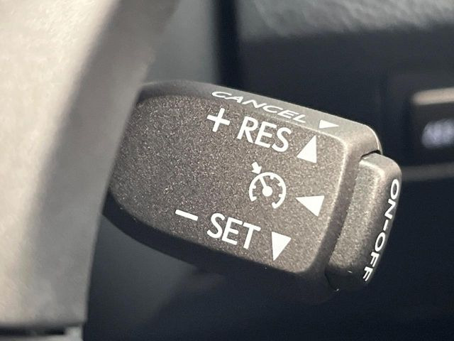 �y�N���[�Y�R���g���[���z�������H�����N���N���s�B�A�N�Z���𗣂��Ă���葬�x�ő��s���ł��A�������^�]���̕��S���y��!�����E�������ȒP�ȃX�C�b�`����Œ����ł��܂��B