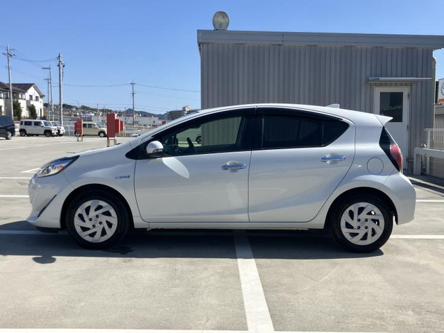 アクア1.5 S スタイルブラック