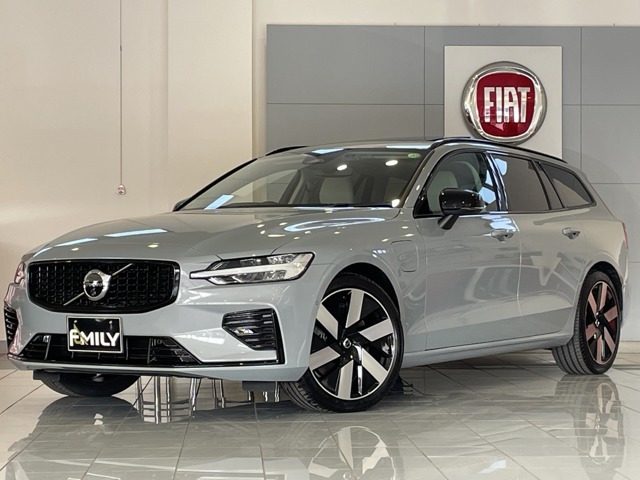 V60ウルトラ T6  AWD プラグインハイブリッド 4WD