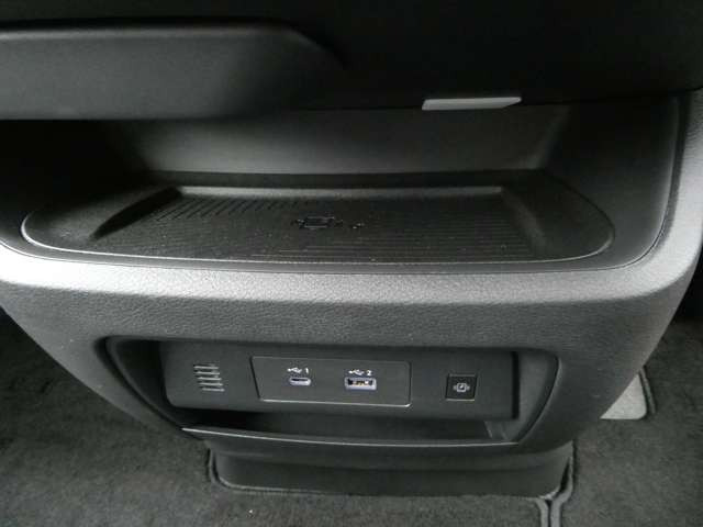 セレナ1.4 e-POWER ハイウェイスターV