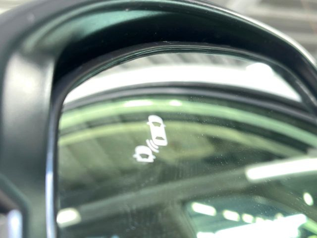 �y�u���C���h�X�|�b�g�C���t�H���[�V�����z���s���A�h�A�~���[�̎��p�ɂȂ�₷���ӏ��Ɍ㑱�Ԃ��ڋ߂���ƃT�C�h�~���[�t�߂Ɍx����\���A�h���C�o�[�ɒ��ӊ��N�����Ă���܂��B