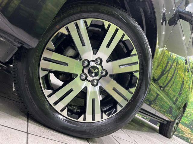 �y����18�C���`�A���~�z�C�[���z�O�ςɃ}�b�`���������A���~�z�C�[���𑕒����Ă���܂��B�e��ЊO�A���~�z�C�[����A�X�^�b�h���X�^�C�����戵�����Ă���܂��B���񂲑��k����������