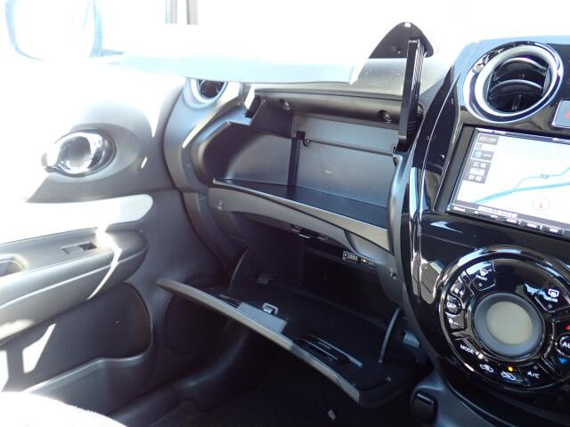 ���[�����Ղ�O���[�u�{�b�N�X�B