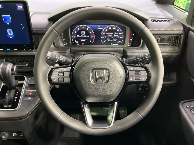 �y�����v�����X�e�A�����O�z�㎿�Ȋv���g�p���邱�ƂŁA��ɂ����������݂ƂĂ��^�]���₷���n���h���ł���