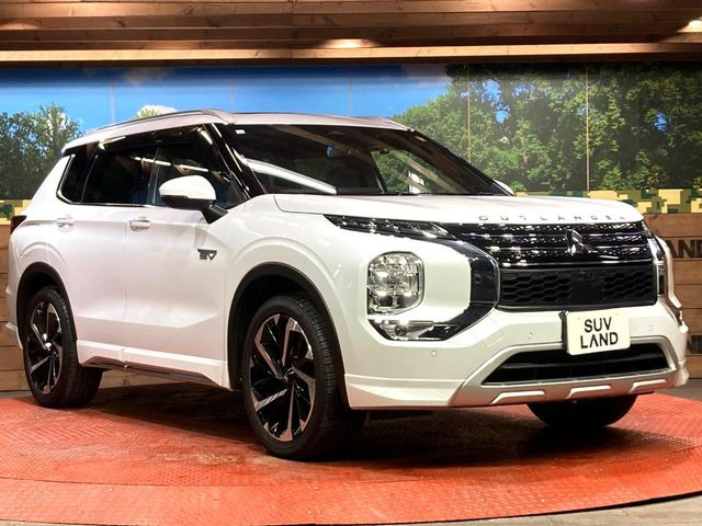 高透明度のガラス皮膜で撥水はもちろん、上質なツヤ・光沢を実現。紫外線や酸性雨から大切な愛車を保護し、色あせ・劣化を防止。「弾スプラッシュコート」、「弾プリミッサコート」からお選びいただけます。