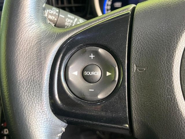 �X�e�A�����O�X�C�b�`���i�r��I�[�f�B�I�����������Ƀn���h���ɂ��Ă��郊���R���ŉ��ʓ��𒲐߂ł��܂���