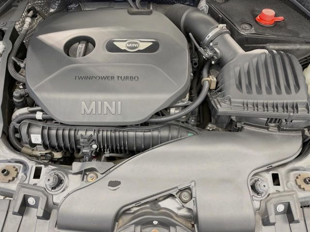 �����X�ł́A�e���[�J�[�̐�p�f�f�e�X�^�[�𓱓��B���Ǝ��i�����e�N�j�J���X�^�b�t���풓���Ă���܂��̂ŁA������̍ۂɂ����S���Ă����p���������܂��B