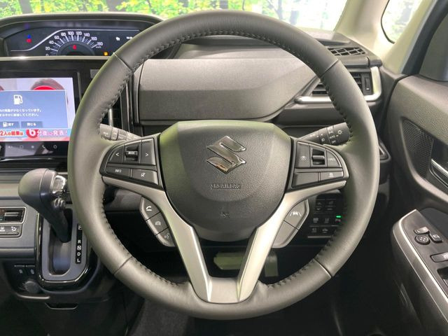 �y�����v�����X�e�A�����O�z�㎿�Ȋv���g�p���邱�ƂŁA��ɂ����������݂ƂĂ��^�]���₷���n���h���ł���