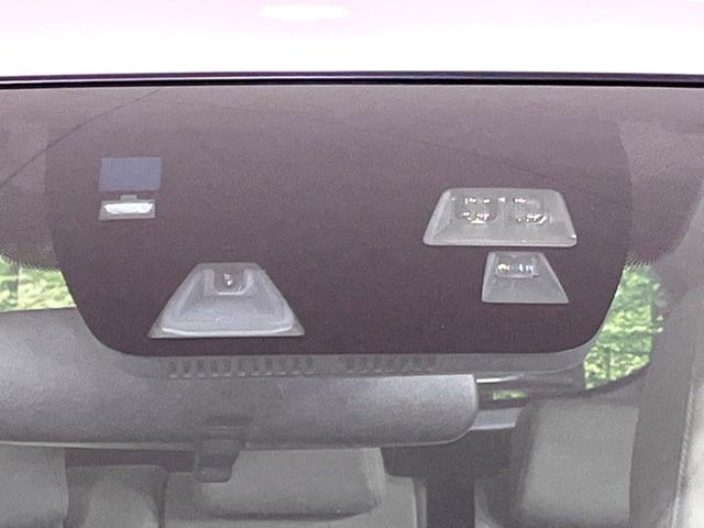 �y�X�}�[�g�V�e�B�u���[�L�T�|�[�g�z�ᑬ���s���ɑO���̎ԗ�����F�����A�Փ˂������Ȏ��͌x��ƃu���[�L�ŏՓˉ���Ɣ�Q�y�����A�V�X�g�B�����S�Ƀh���C�u�����y���݂��������܂��B