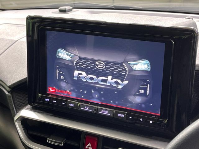 �y����9�^�i�r�z�l�C�̏����i�r�𑕔��B�I�[�f�B�I�@�\���[�����Ă���ABluetooth�ڑ�����΂������̃X�}�z��MP3�v���C���[�̉��y���Đ��\!�����̉^�]������Ɋy�����Ȃ�܂�!!